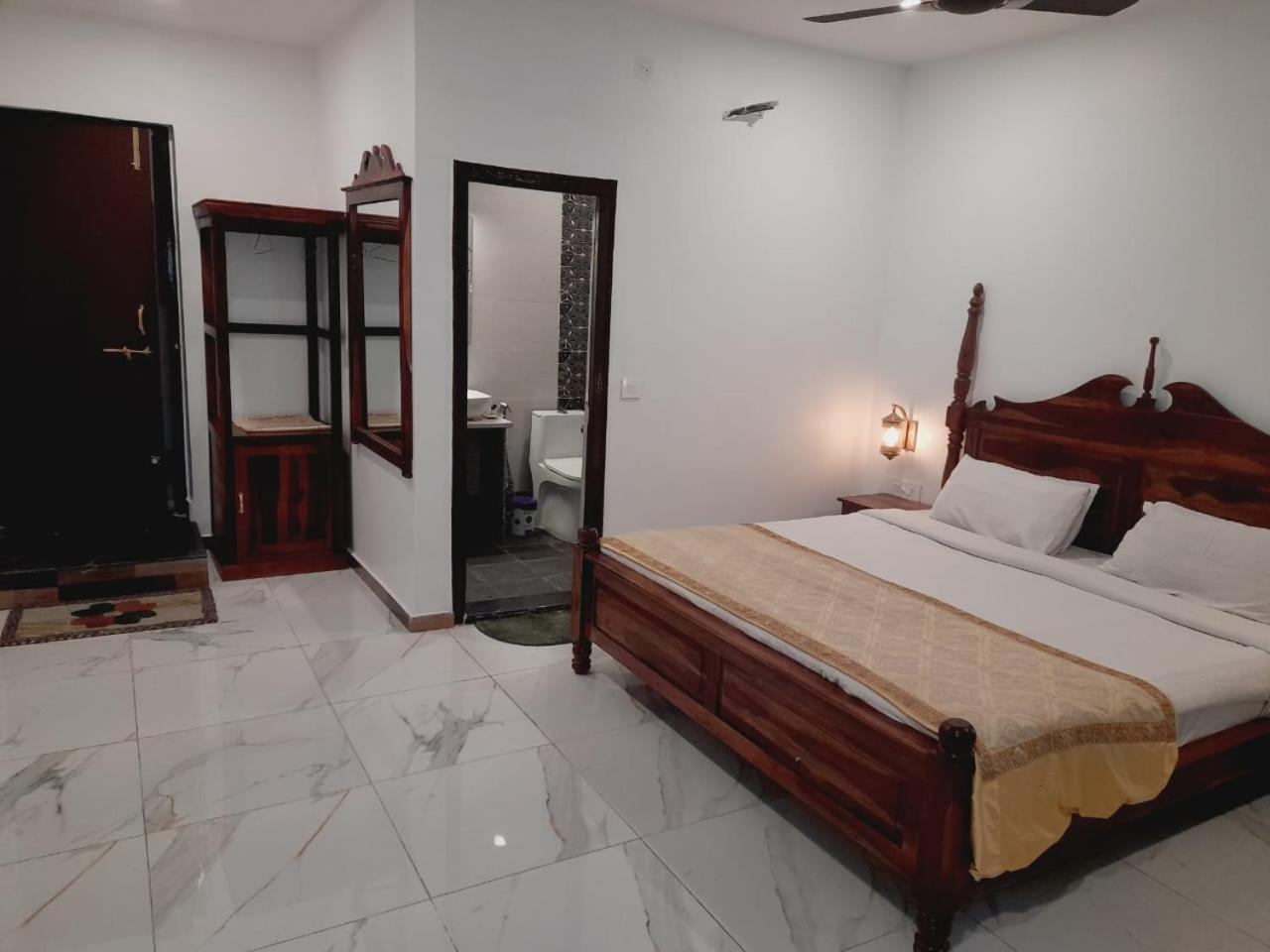 Hotel Sargam Sadan Удайпур Екстериор снимка
