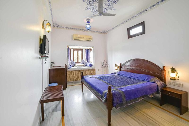 Hotel Sargam Sadan Удайпур Екстериор снимка