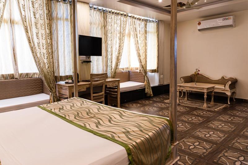 Hotel Sargam Sadan Удайпур Екстериор снимка